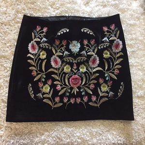 NWOT Nasty Gal floral embroidered velvet skirt